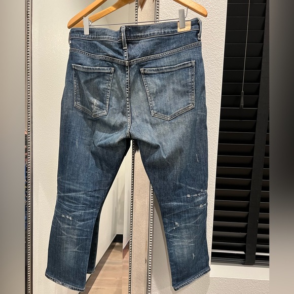 CITIZENS OF HUMANITY: COREY SLOUCHY SLIM COLOR: BLUE DISTRESSED SIZE: 28 - Picture 5 of 9